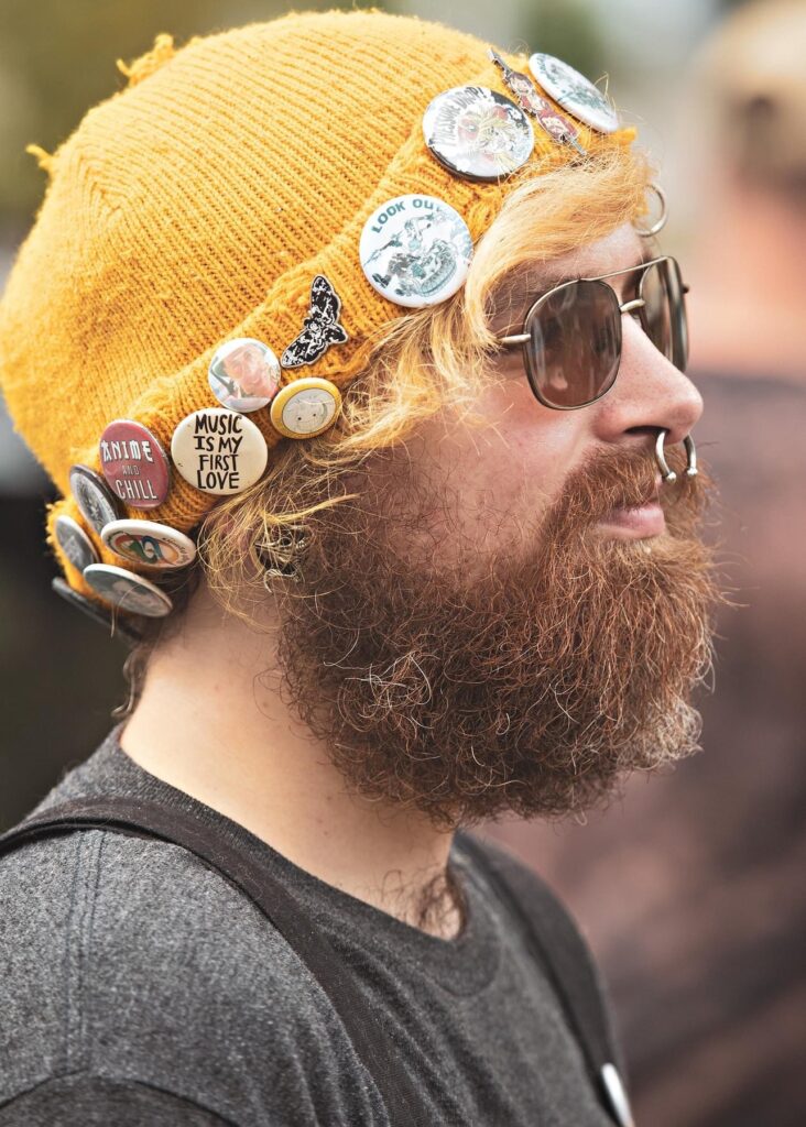 A picture of the crowd at Tacoma Porchfest