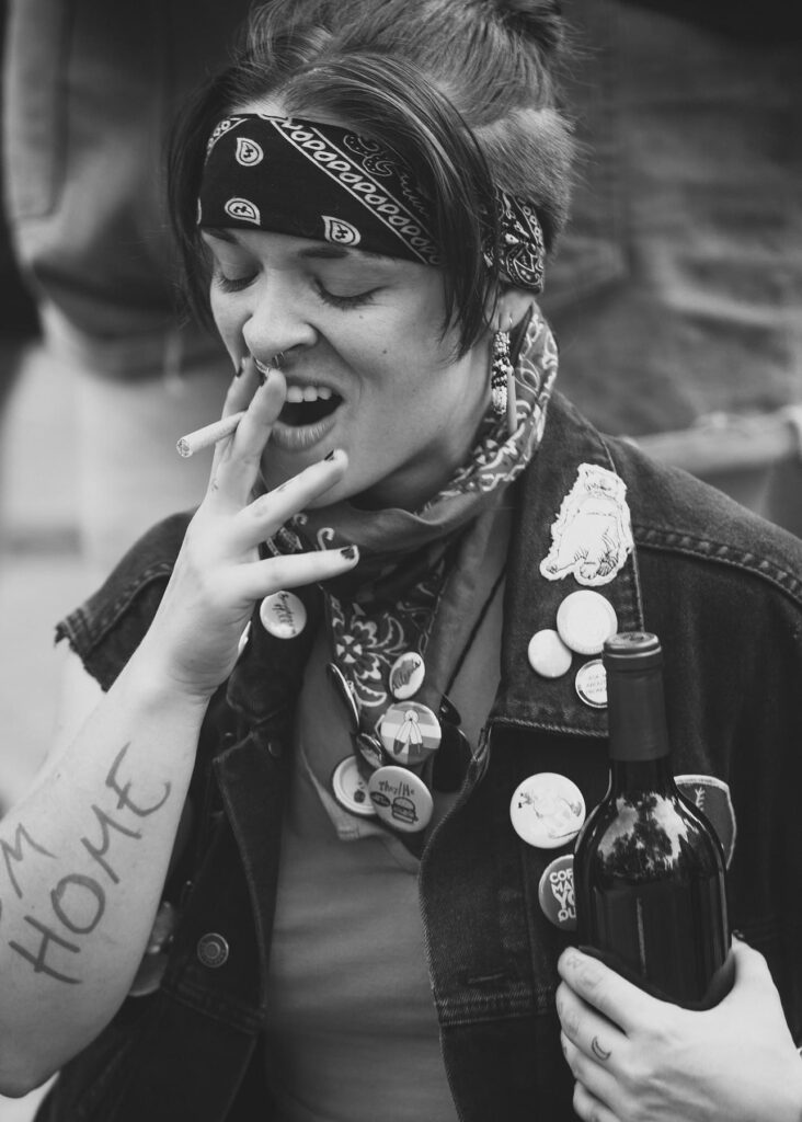 A picture of the crowd at Tacoma Porchfest