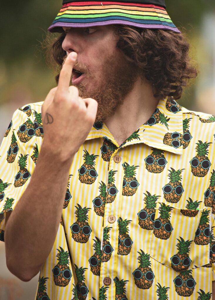 A picture of the crowd at Tacoma Porchfest