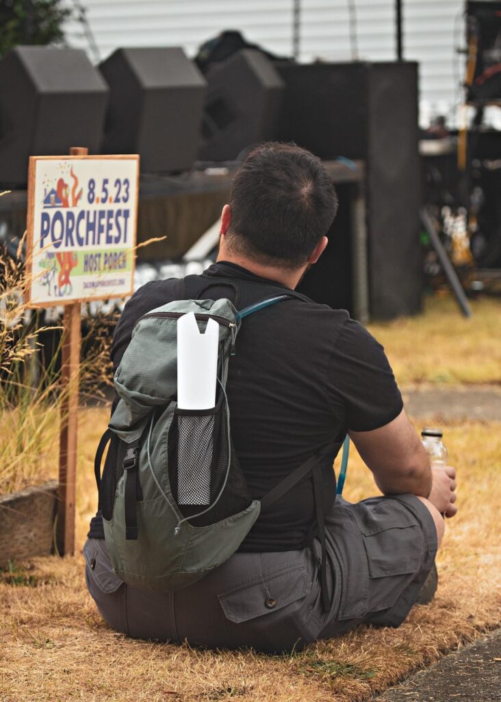 A picture of the crowd at Tacoma Porchfest